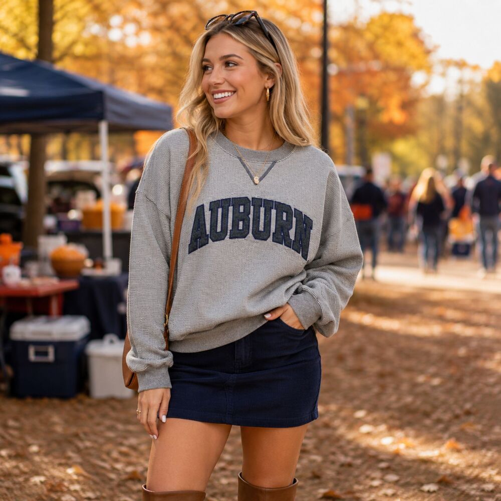 Collegiate Vintage Y2K Auburn Russell College Crewneck Football Pullover Sweater